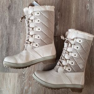 New Khombu Weather Resistant Winter Boots Size 7